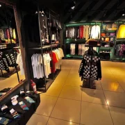 Магазин молодежной одежды 4:20 shop фото 4 на сайте Ostankino.su